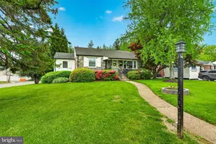 65 Delia Dr, Broomall, PA 19008 - Photo 3