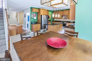 304 Carolee Cir, Springfield, PA 19064 - Photo 9