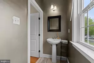 553 Royal Ave, Havertown, PA 19083 - Photo 29