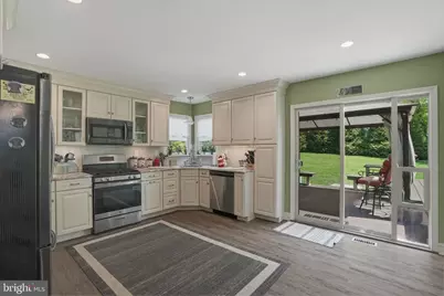 4317 Trophy, Upper Chichester, PA 19061 - Photo 17