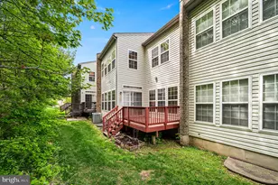 3158 Woods Edge Dr, Garnet Valley, PA 19060 - Photo 3