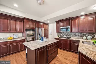 3158 Woods Edge Dr, Garnet Valley, PA 19060 - Photo 15