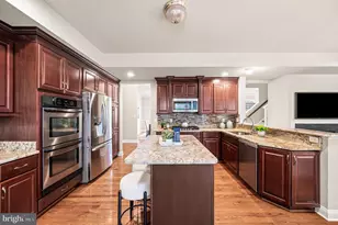 3158 Woods Edge Dr, Garnet Valley, PA 19060 - Photo 11