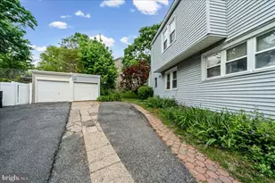 4001 Vernon Rd, Drexel Hill, PA 19026 - Photo 3