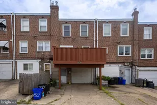 2227 S Harwood Ave, Upper Darby, PA 19082 - Photo 15