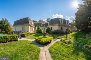 160 Abrahams Ln, Villanova, PA 19085 - Photo 1