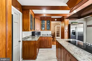 2207 Naamans Creek Rd, Boothwyn, PA 19061 - Photo 27