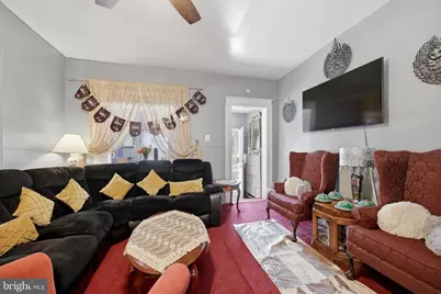 639 Columbia Avenue, Darby, PA 19023 - Photo 5