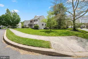 27 Twin Creeks Dr, Thornton, PA 19373 - Photo 3