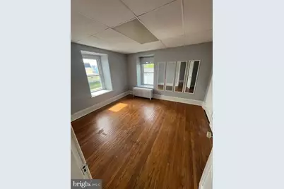 1013 Lafayette Avenue #3RD FLOOR, Prospect Park, PA 19076 - Photo 11