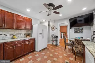635 Lukens Ave, Upper Darby, PA 19082 - Photo 11