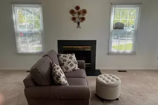 566 Applewood Ct, Upper Chichester, PA 19014 - Photo 9
