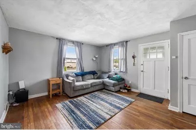 921 Spruce Street, Collingdale, PA 19023 - Photo 3