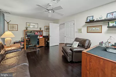 518 Tasker Avenue, Folsom, PA 19033 - Photo 9