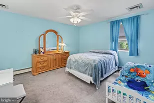 518 Tasker Ave, Folsom, PA 19033 - Photo 27