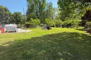 32 S 12th St, Darby, PA 19023 - Photo 15