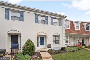 347 Saybrook Ln, Wallingford, PA 19086 - Photo 1