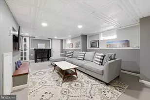 2438 E County Line Rd, Ardmore, PA 19003 - Photo 25