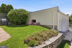 2438 E County Line Rd, Ardmore, PA 19003 - Photo 31