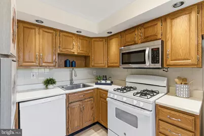 119 N Bishop Avenue, Clifton Heights, PA 19018 - Photo 11