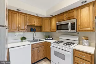 119 N Bishop Ave, Clifton Heights, PA 19018 - Photo 11