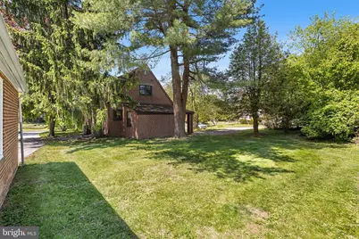 217 E Thomson Avenue, Springfield, PA 19064 - Photo 3