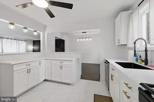 26 Giles Ln, Aston, PA 19014 - Photo 9
