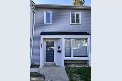 215 E Chelsea Circle, Newtown Square, PA 19073 - Photo 1