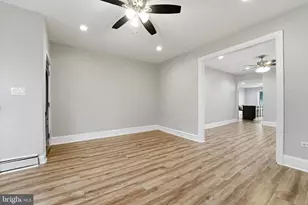 909 Pine St, Darby, PA 19023 - Photo 3