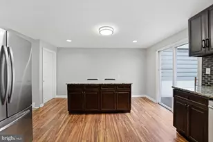 909 Pine St, Darby, PA 19023 - Photo 11