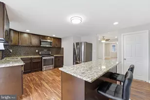 909 Pine St, Darby, PA 19023 - Photo 9