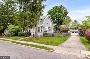 1227 Manor Rd, Havertown, PA 19083 - Photo 3