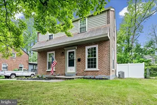 819 South Ave, Secane, PA 19018 - Photo 1