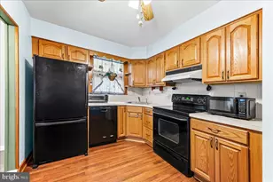 327 Ashland Ave, Secane, PA 19018 - Photo 9