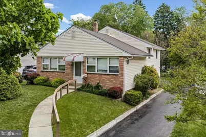 327 Ashland Avenue, Secane, PA 19018 - Photo 3