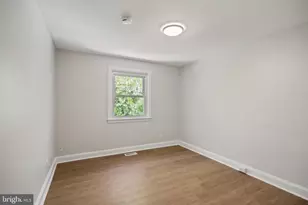 220 Houston St, Chester, PA 19013 - Photo 15
