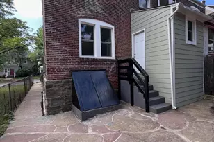 910 E 20th St, Chester, PA 19013 - Photo 23