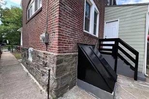 910 E 20th St, Chester, PA 19013 - Photo 21