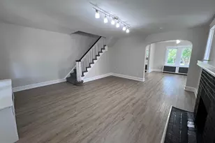910 E 20th St, Chester, PA 19013 - Photo 5