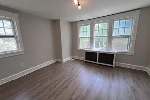 910 E 20th St, Chester, PA 19013 - Photo 15