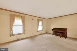 12 Secretariat Cir, Media, PA 19063 - Photo 7