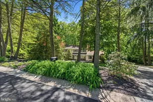 16 N Longpoint Ln, Rose Valley, PA 19063 - Photo 5