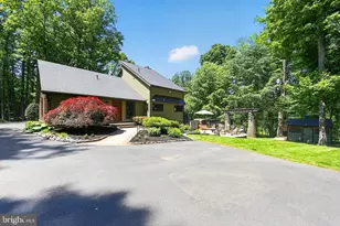 25 Oaktree Hollow Rd, West Chester, PA 19382 - Photo 9