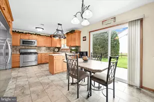 232 Beatrice Ln, Aston, PA 19014 - Photo 13