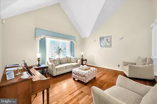 232 Beatrice Ln, Aston, PA 19014 - Photo 9