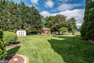 2202 Briarcliff Ave, Upper Chichester, PA 19061 - Photo 43
