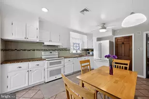 8 N Longpoint Ln, Rose Valley, PA 19063 - Photo 11
