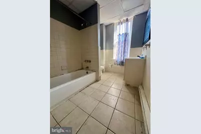 700 Pine Street #APT 2F, Darby, PA 19023 - Photo 15