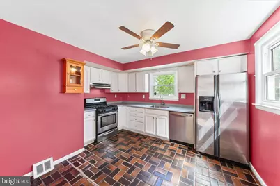 2 S Bonsall Avenue, Glenolden, PA 19036 - Photo 7