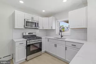102 E Oak Ln, Glenolden, PA 19036 - Photo 15